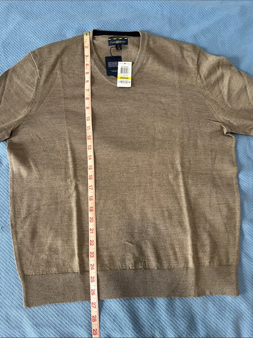 Club Room Merino Wool Blend Tan V-Neck Sweater Medium NWT